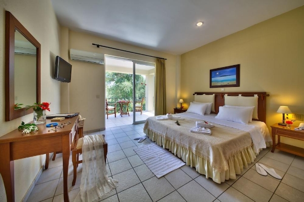 Hotel Paxos Club Resort & Spa